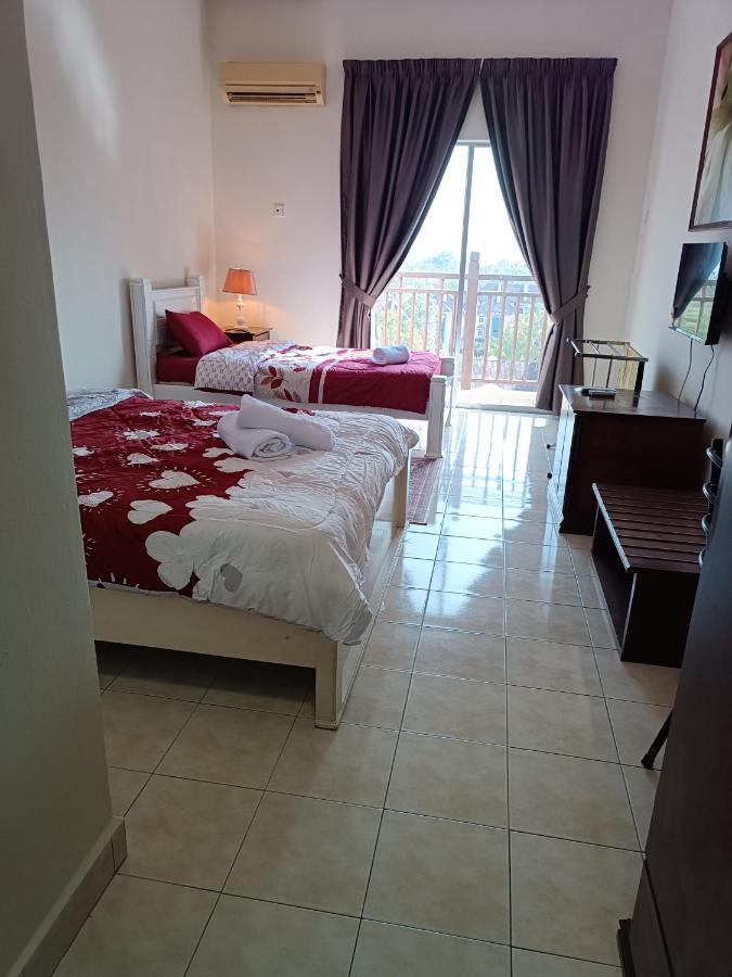 Sofea Inn Bukit Merah - Suria A7733 Kampong Selemat Exterior photo