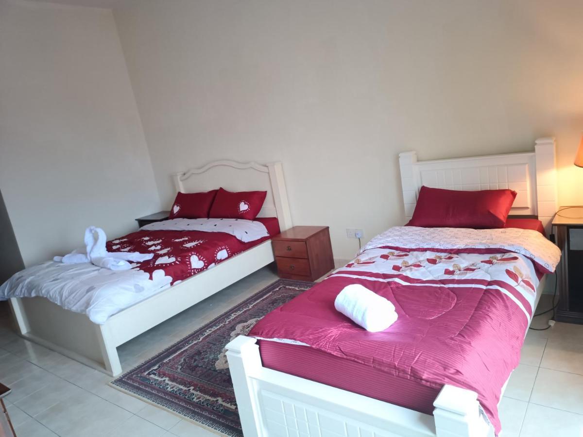 Sofea Inn Bukit Merah - Suria A7733 Kampong Selemat Exterior photo