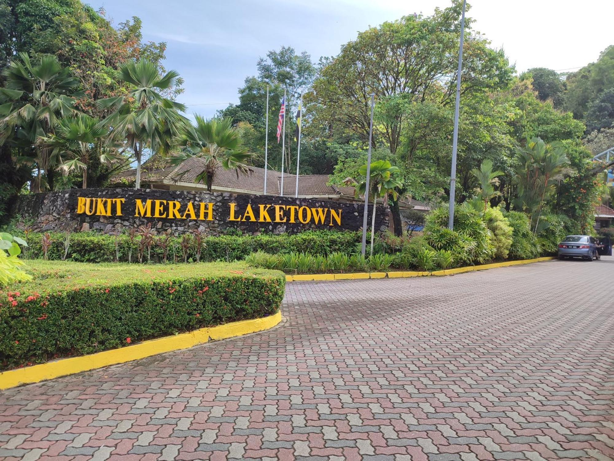 Sofea Inn Bukit Merah - Suria A7733 Kampong Selemat Exterior photo